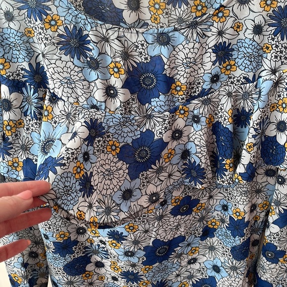 Justfab Blue & Yellow Floral Blouse w/ Ruffle - Picture 5 of 7